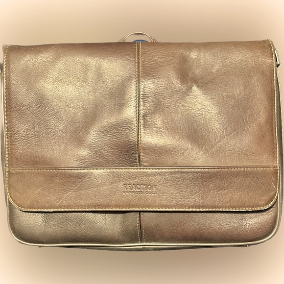 Kenneth Cole Reaction Brown Full Grain Colombian Leather Laptop Messenger  Bag